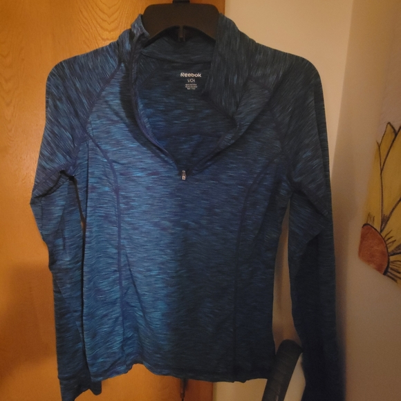 Children's Reebok pull over jacket - Picture 3 of 7